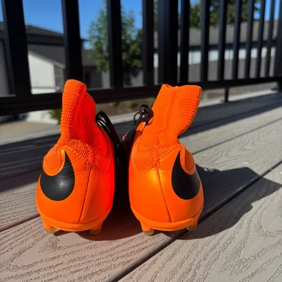 Nike Hypervenom Phantom II AG Leather Black And Orange Men's Size 8